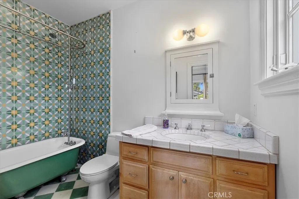 79 Dapplegray Lane, Palos Verdes Estates, California 90274 home-pic-20