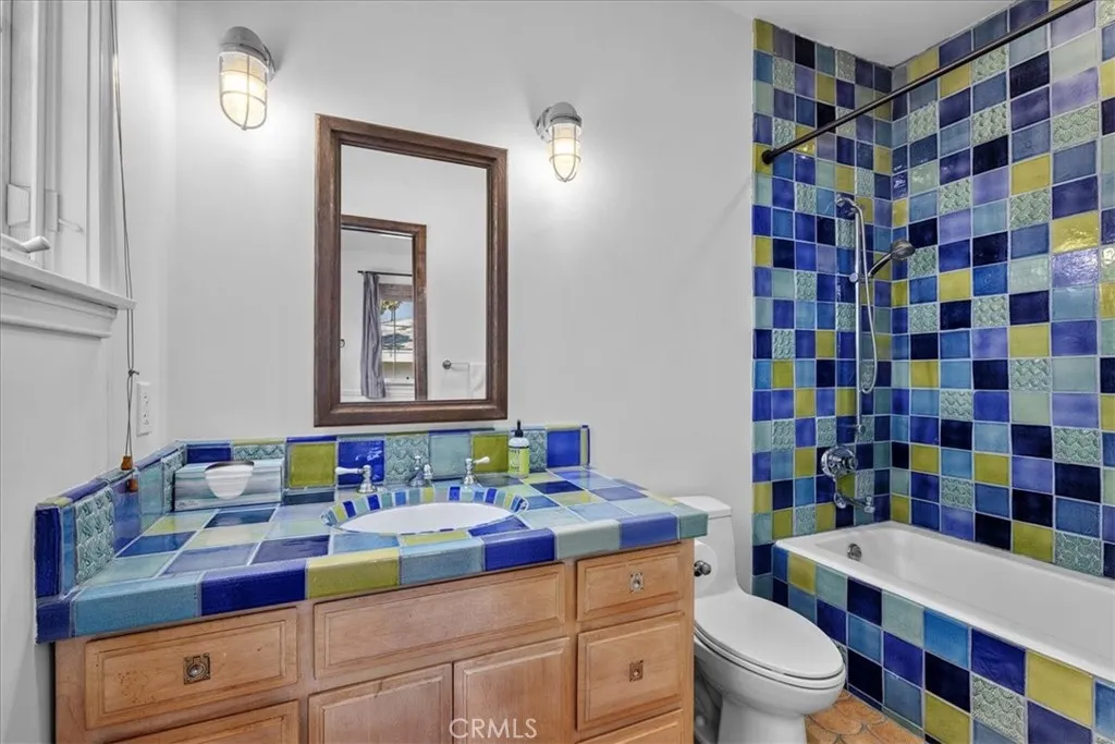 79 Dapplegray Lane, Palos Verdes Estates, California 90274 home-pic-18