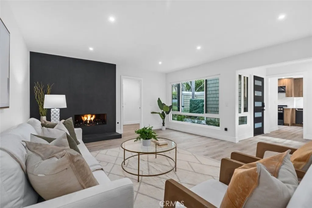 1 Rainbow, Irvine, California 92603 home-pic-8