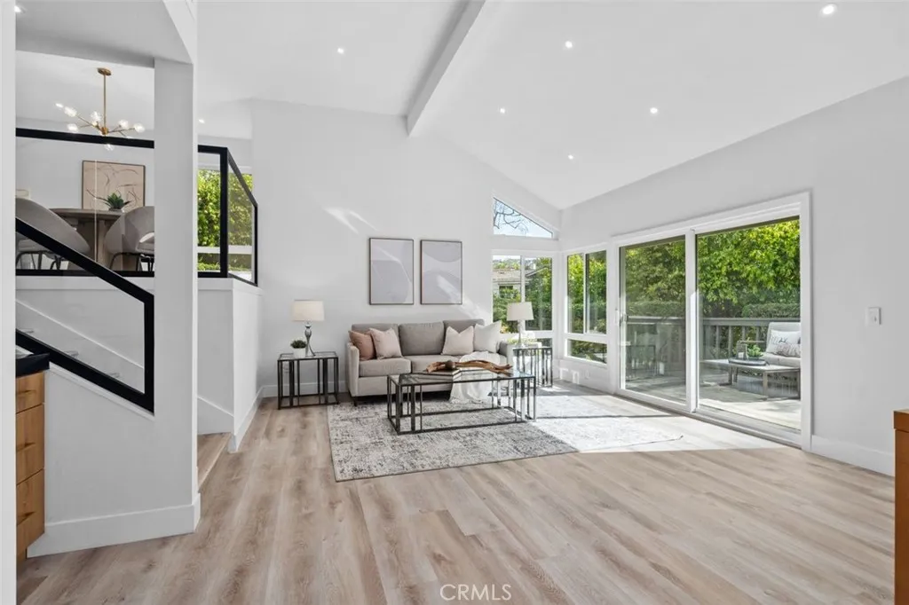 1 Rainbow, Irvine, California 92603 home-pic-20