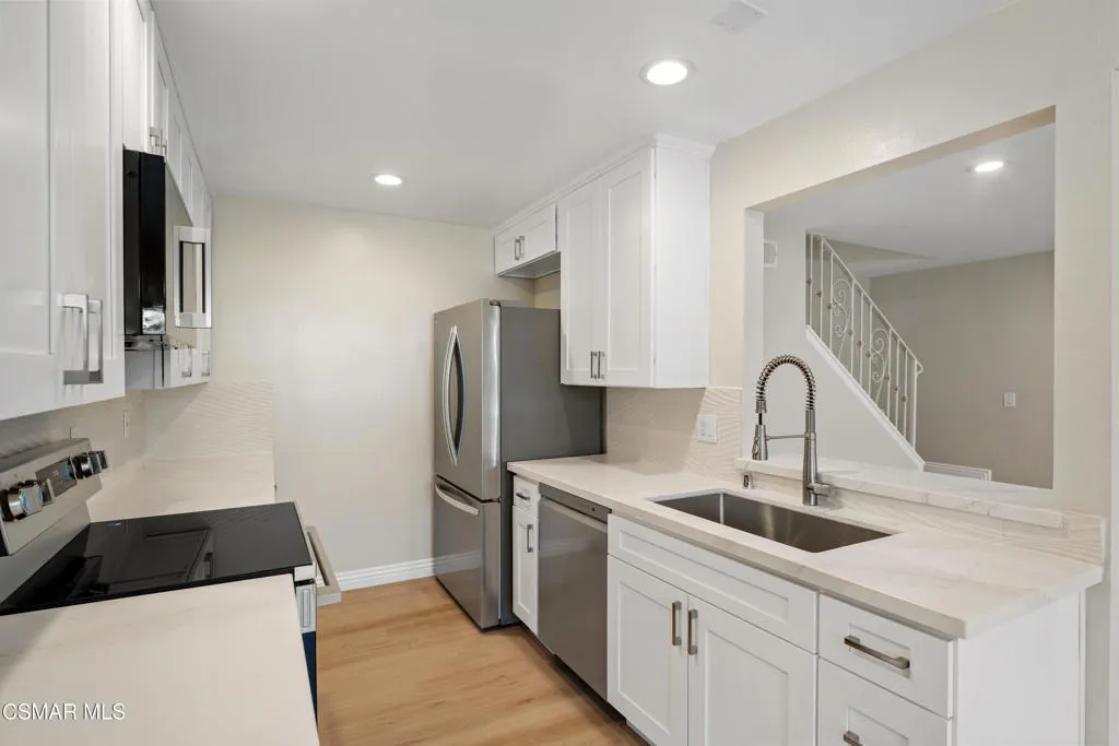 2845 Instone Court, Westlake Village, California 91361 home-pic-6