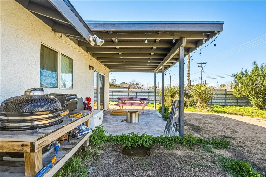 57826 Joshua, Yucca Valley, California 92284 home-pic-33