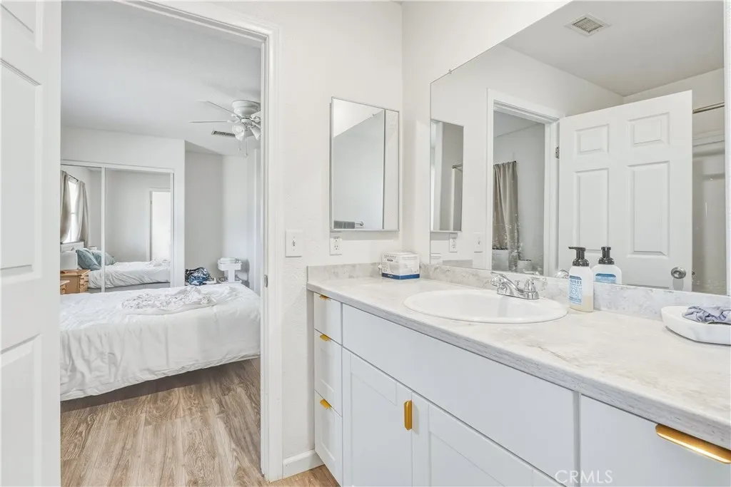 57826 Joshua, Yucca Valley, California 92284 home-pic-27
