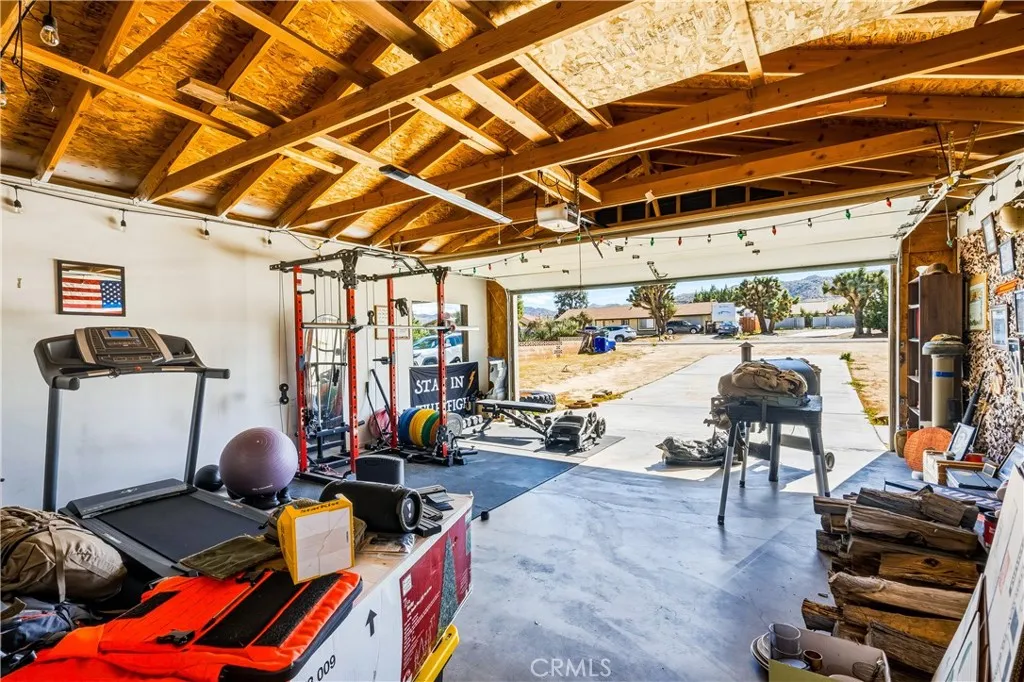 57826 Joshua, Yucca Valley, California 92284 home-pic-30