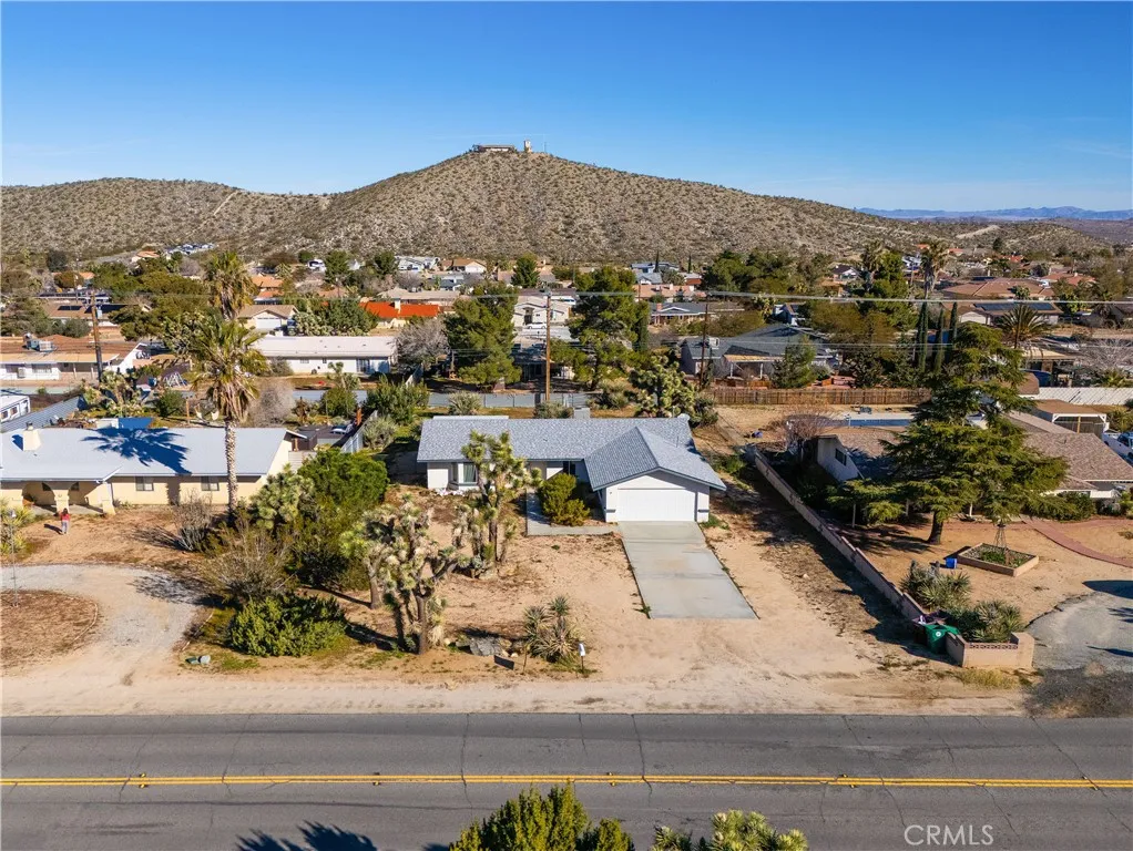 57826 Joshua, Yucca Valley, California 92284 home-pic-35
