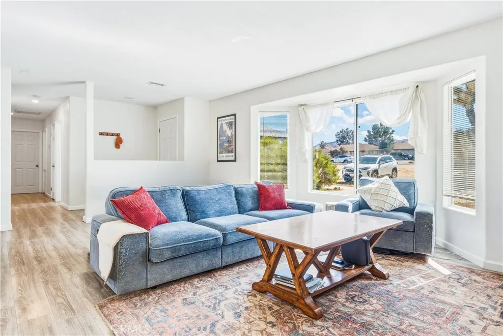 57826 Joshua, Yucca Valley, California 92284 home-pic-6