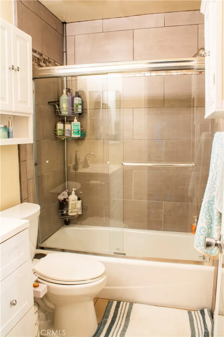 18645 Hatteras 186, Tarzana, California 91356 home-pic-19