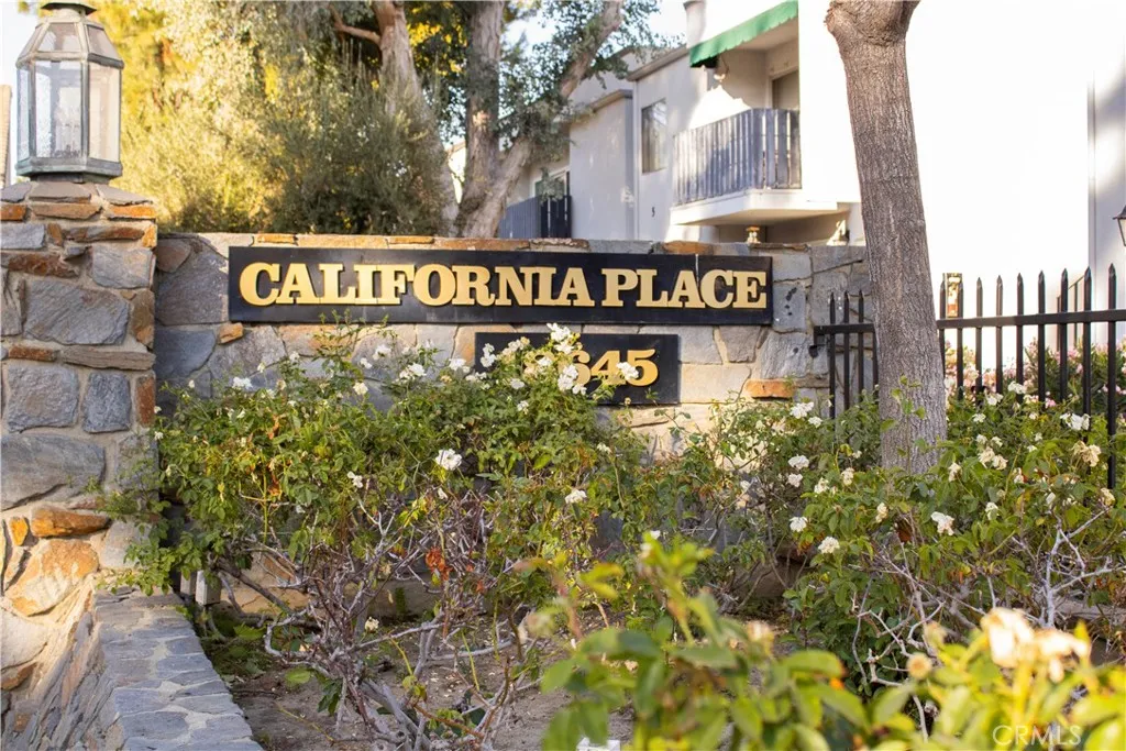 18645 Hatteras 186, Tarzana, California 91356 home-pic-28
