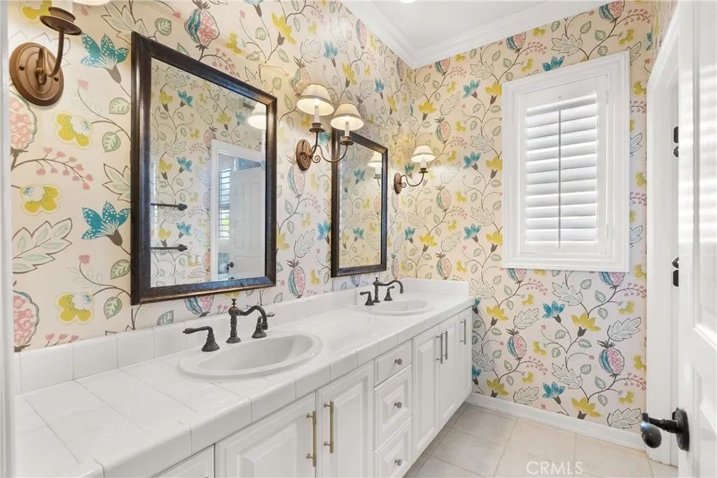 72 Victoria, Newport Beach, California 92660 home-pic-20