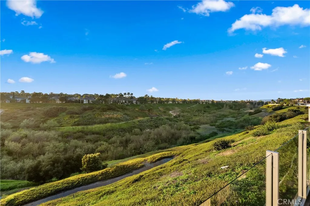 72 Victoria, Newport Beach, California 92660 home-pic-24