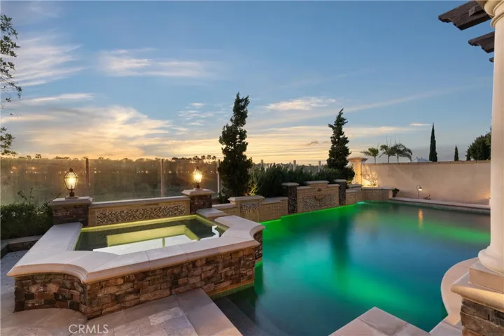 Spa and Pool with Fountains