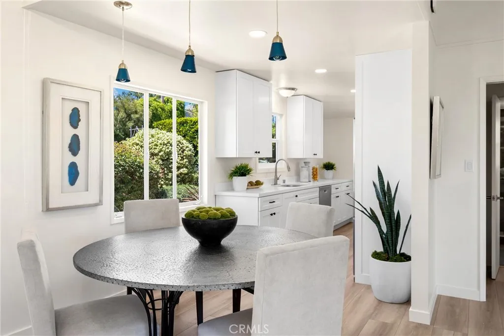 1961 Temple Hills Drive, Laguna Beach, California 92651 home-pic-14