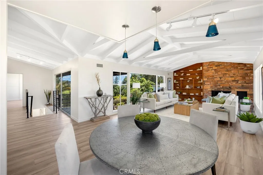 1961 Temple Hills Drive, Laguna Beach, California 92651 home-pic-16