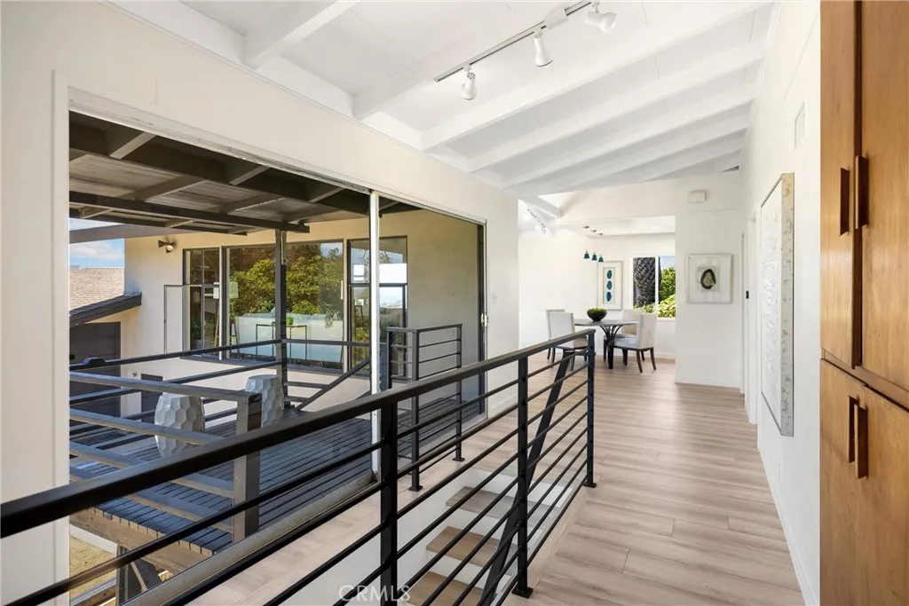 1961 Temple Hills Drive, Laguna Beach, California 92651 home-pic-38