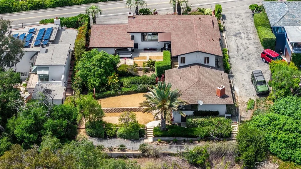 1961 Temple Hills Drive, Laguna Beach, California 92651 home-pic-65