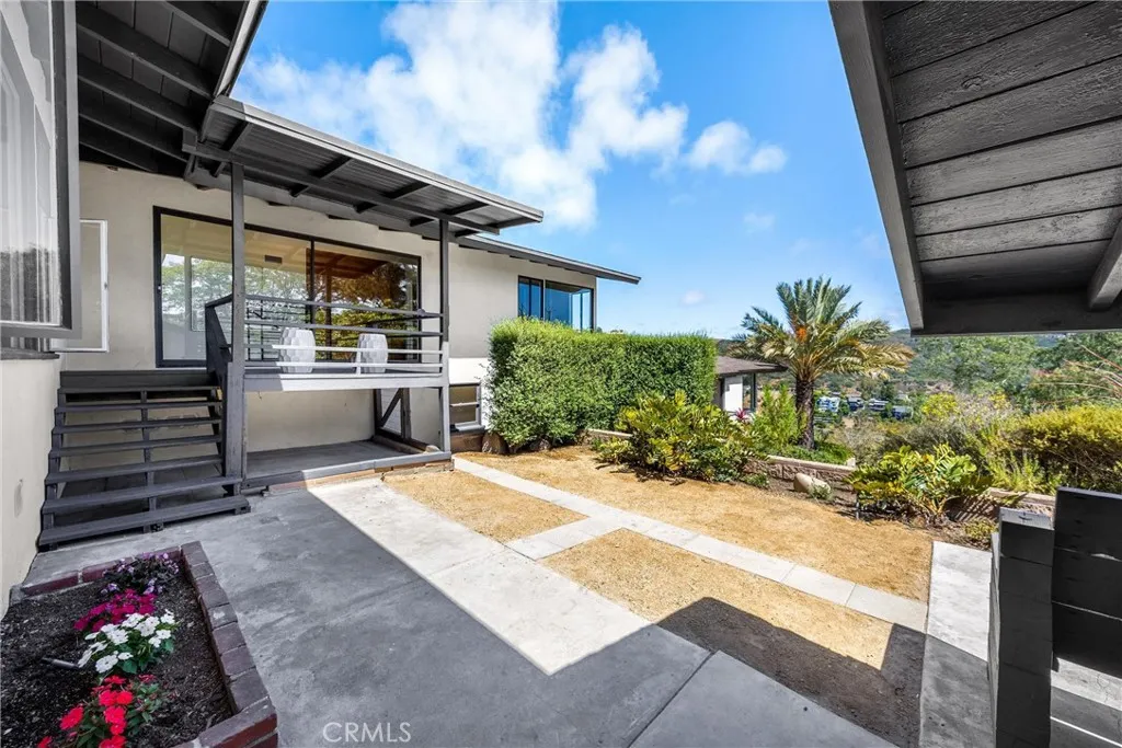 1961 Temple Hills Drive, Laguna Beach, California 92651 home-pic-52