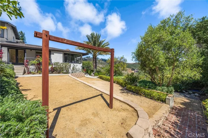 1961 Temple Hills Drive, Laguna Beach, California 92651