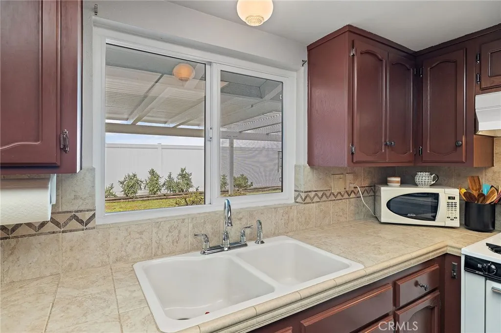 2428 Santa Clara, Fullerton, California 92831 home-pic-20