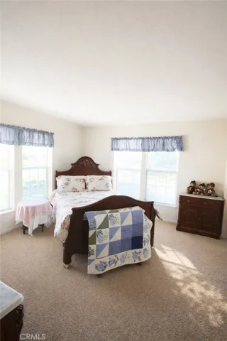 Image enhanced using AI technology. This is a real photograph of the property.