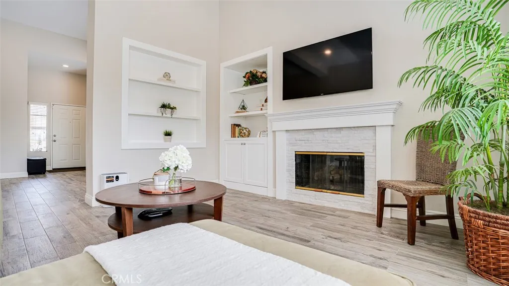 5005 Grand Avenue, Montclair, California 91763 home-pic-17