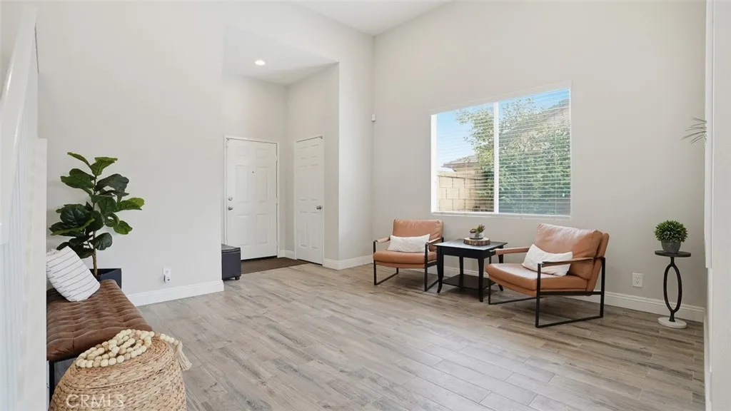 5005 Grand Avenue, Montclair, California 91763 home-pic-5