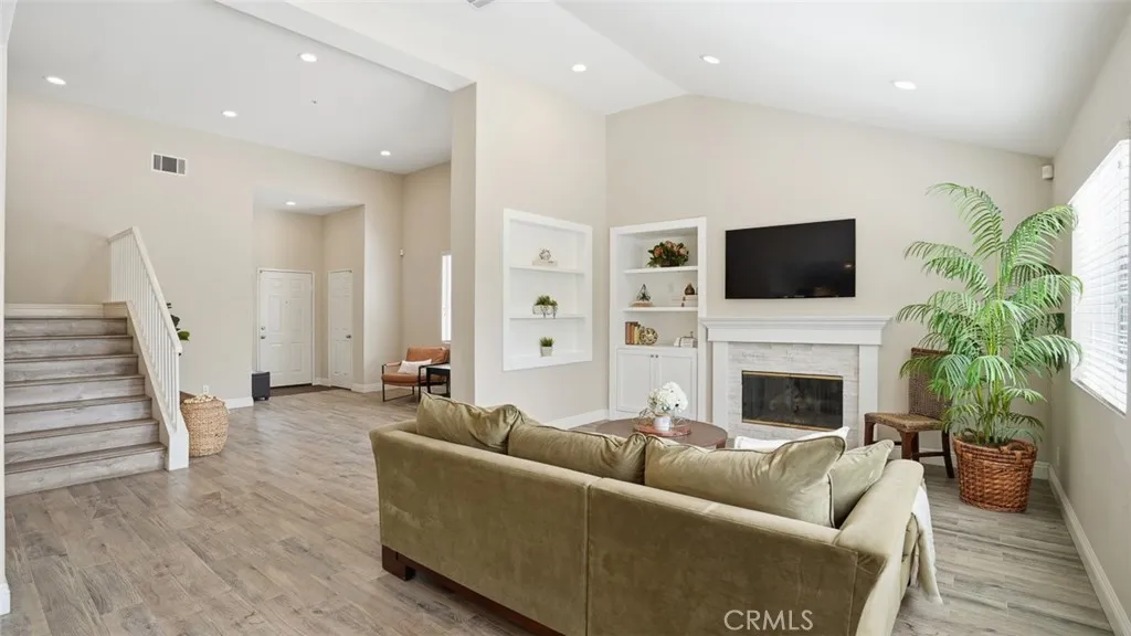 5005 Grand Avenue, Montclair, California 91763 home-pic-15