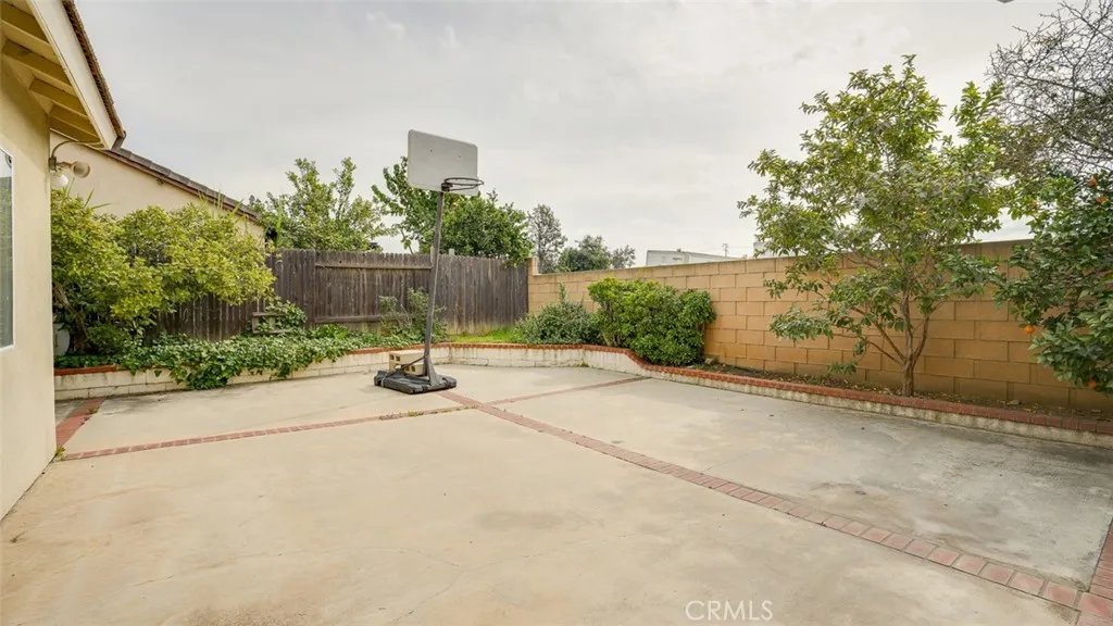 5005 Grand Avenue, Montclair, California 91763 home-pic-68