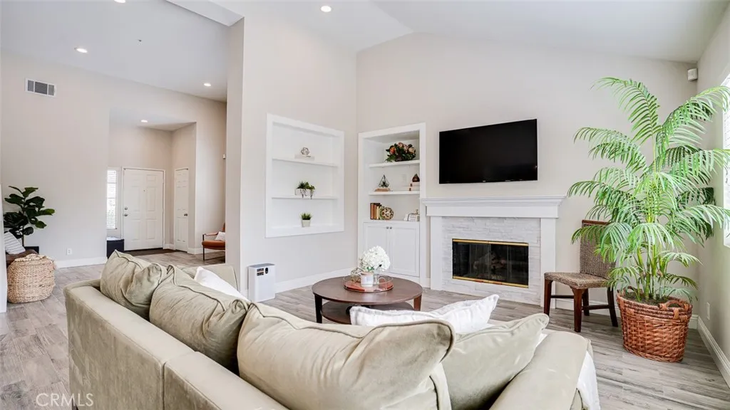 5005 Grand Avenue, Montclair, California 91763 home-pic-16
