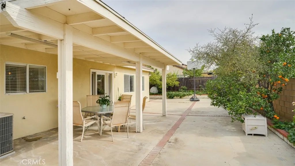 5005 Grand Avenue, Montclair, California 91763 home-pic-65
