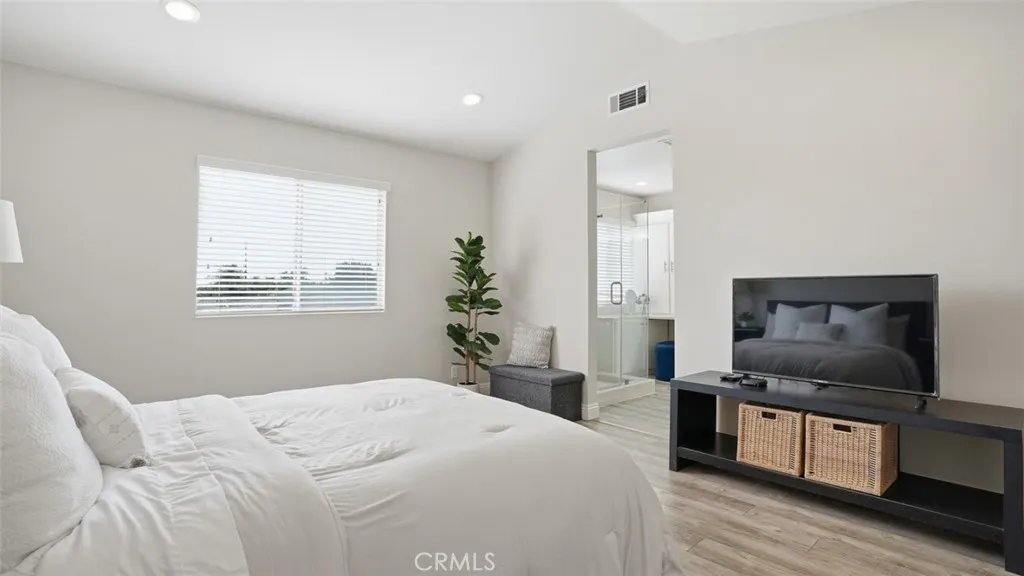 5005 Grand Avenue, Montclair, California 91763 home-pic-45