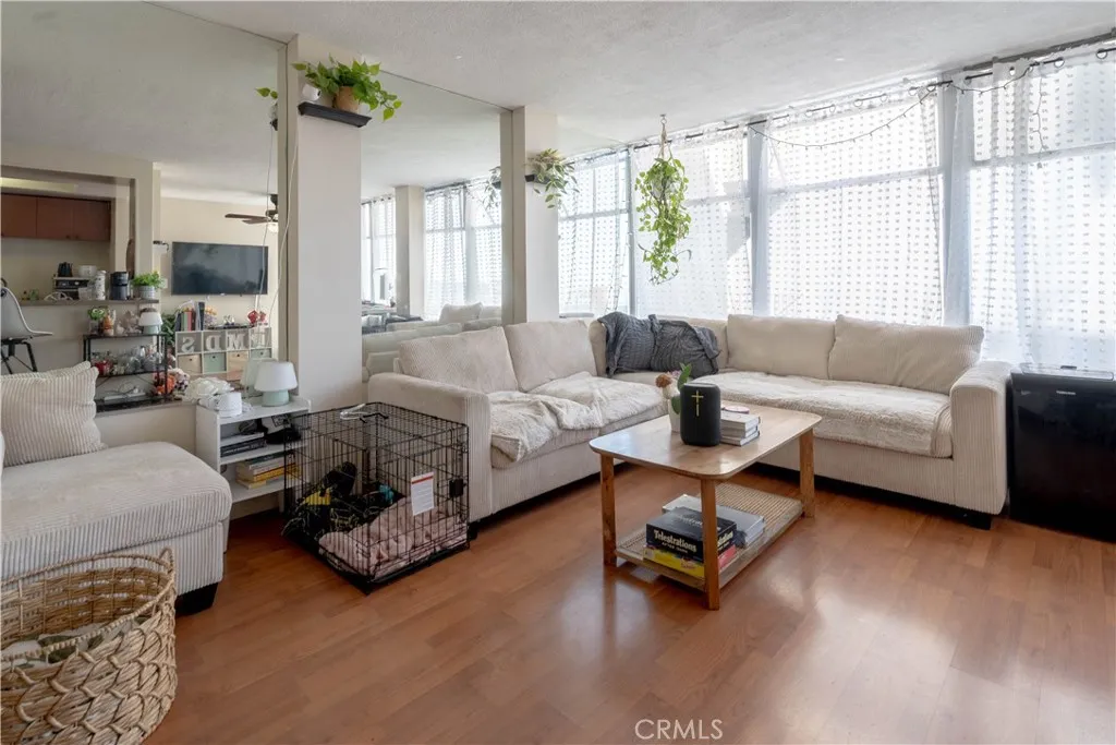 100 Atlantic 970, Long Beach, California 90802 home-pic-2