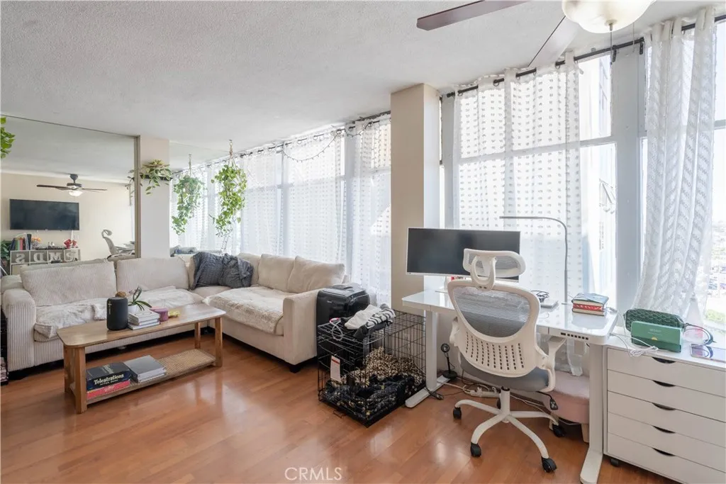 100 Atlantic 970, Long Beach, California 90802 home-pic-4