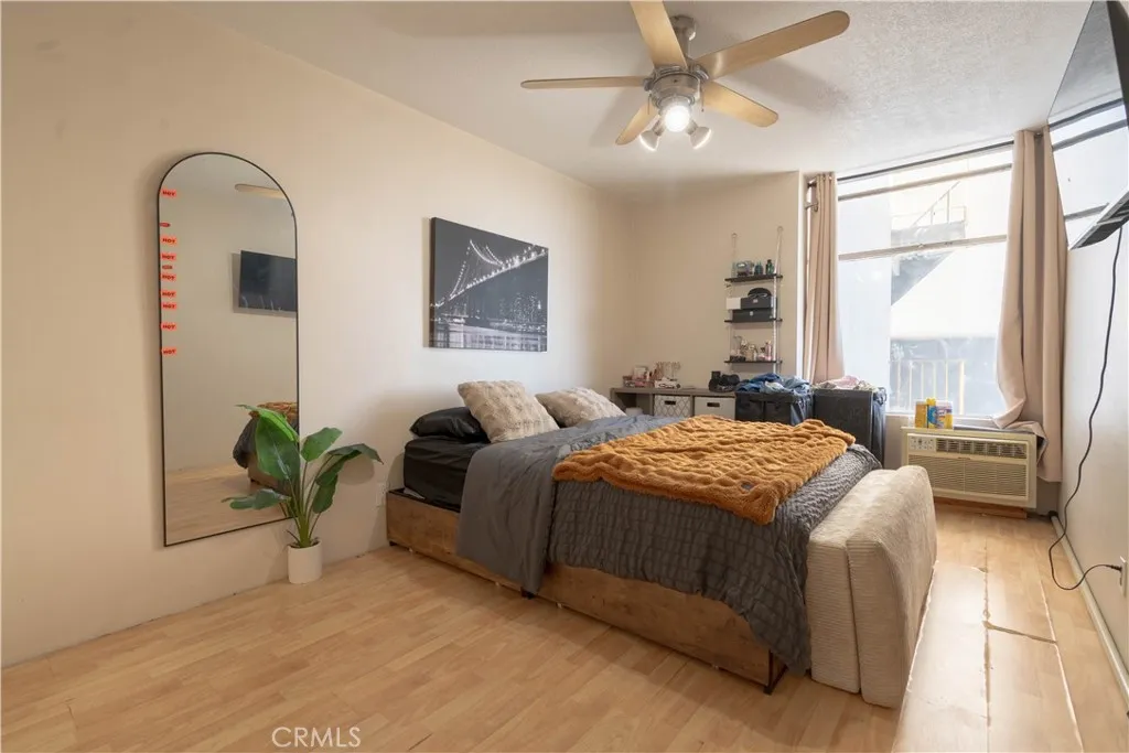 100 Atlantic 970, Long Beach, California 90802 home-pic-6