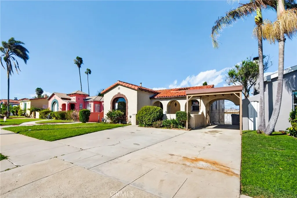 3119 W 76th, Los Angeles, California 90043 home-pic-1