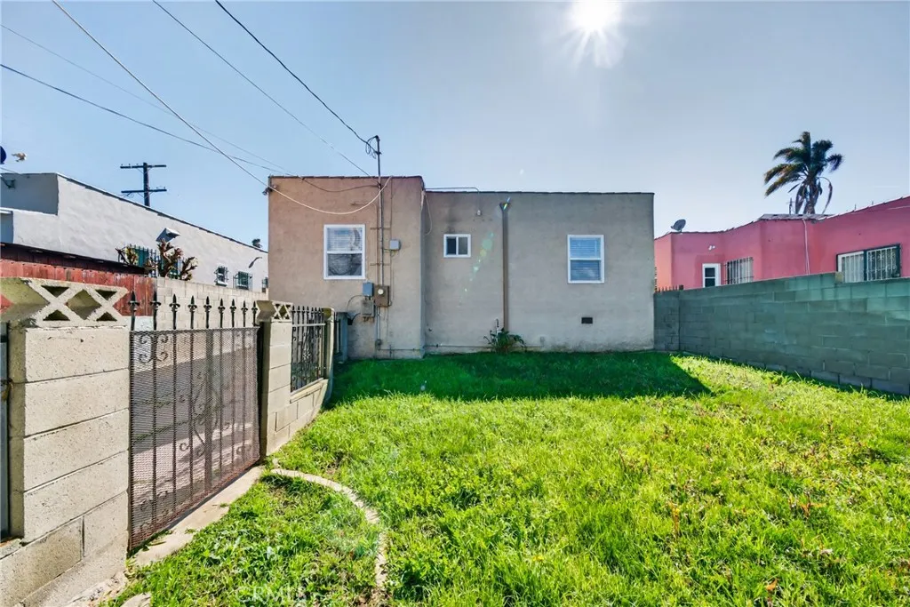 3119 W 76th, Los Angeles, California 90043 home-pic-38