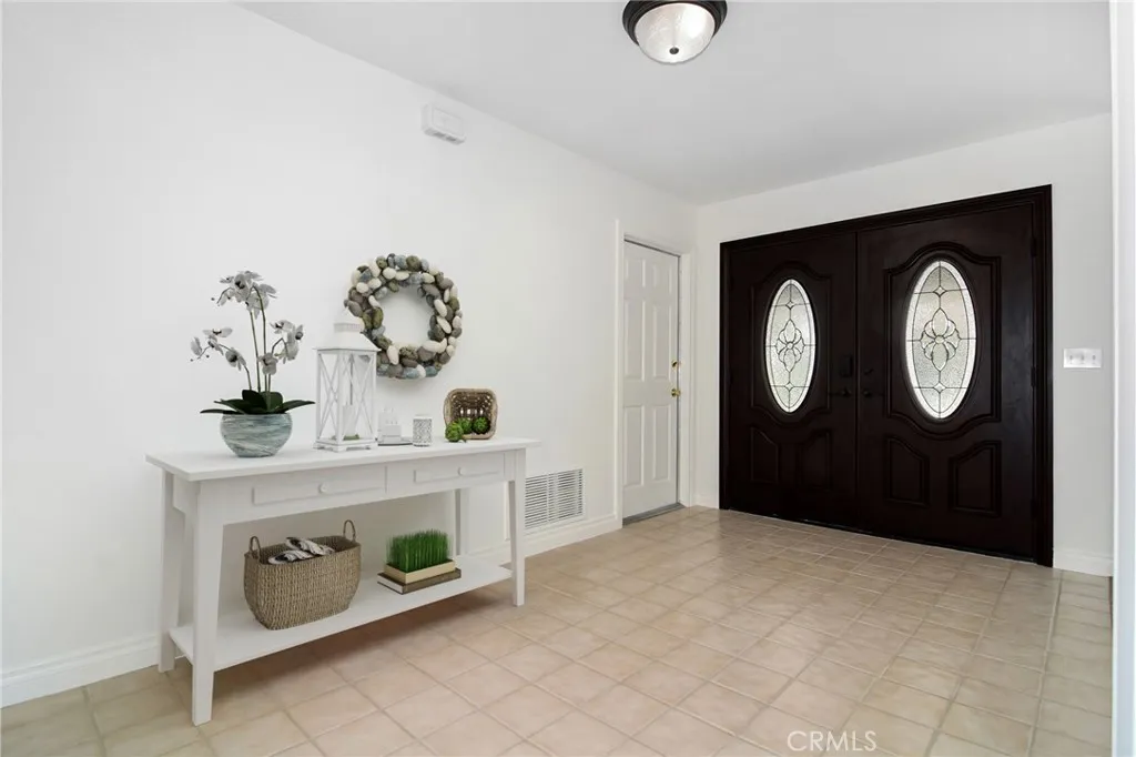 1391 Morrow Circle, Westlake Village, California 91362 home-pic-3
