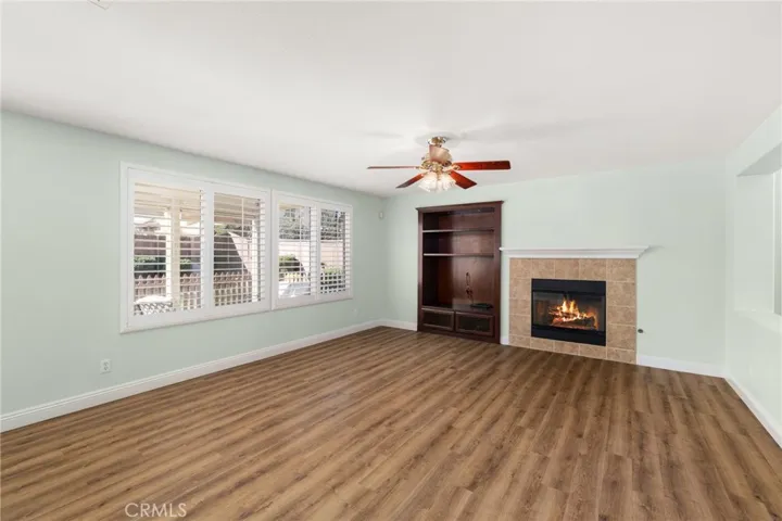 1067 Gold Finch, Beaumont, California 92223