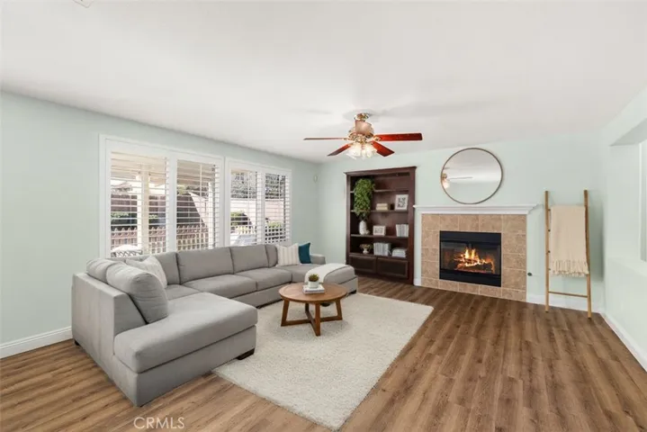1067 Gold Finch, Beaumont, California 92223