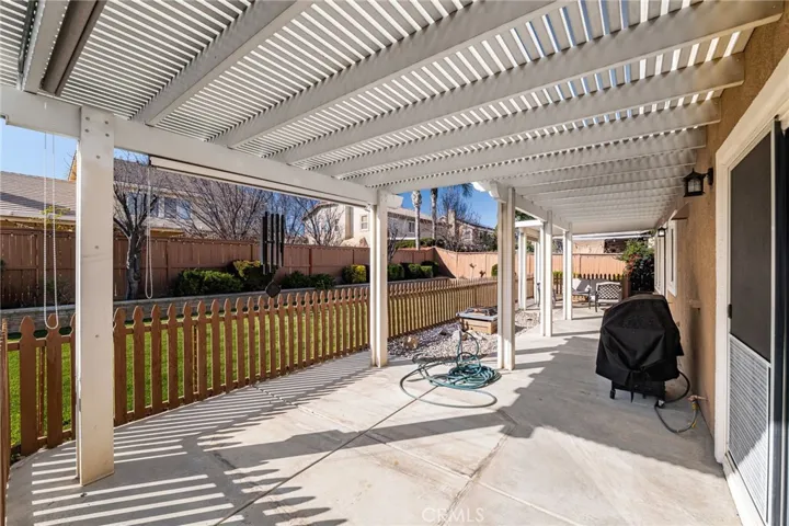1067 Gold Finch, Beaumont, California 92223