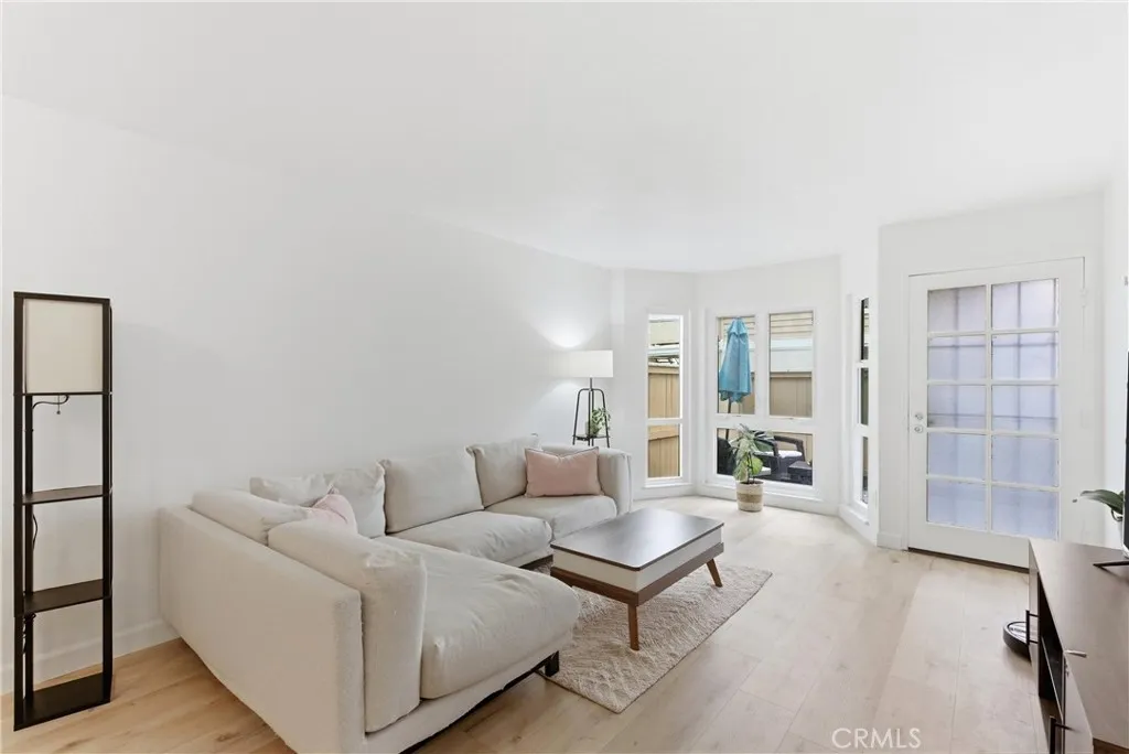 7720 Elmdale E, Stanton, California 90680 home-pic-8