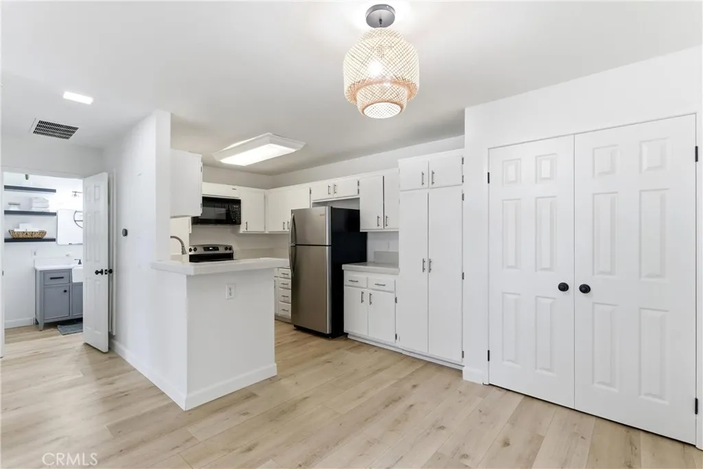 7720 Elmdale E, Stanton, California 90680 home-pic-10