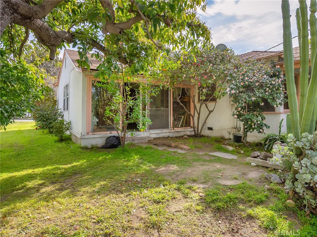 441 Dartmouth Road, Burbank, California 91504 home-pic-33