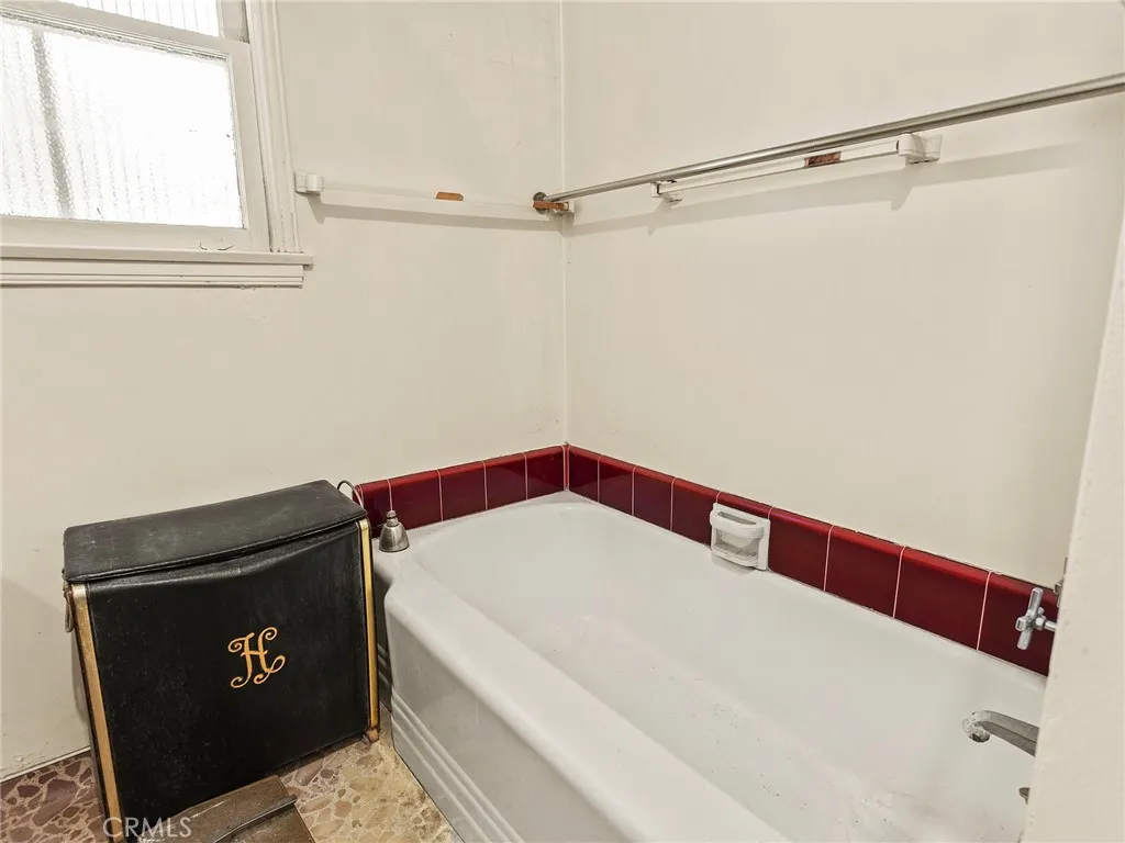 441 Dartmouth Road, Burbank, California 91504 home-pic-22