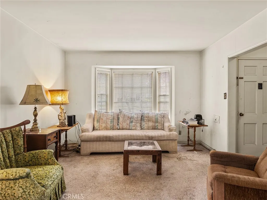 441 Dartmouth Road, Burbank, California 91504 home-pic-14