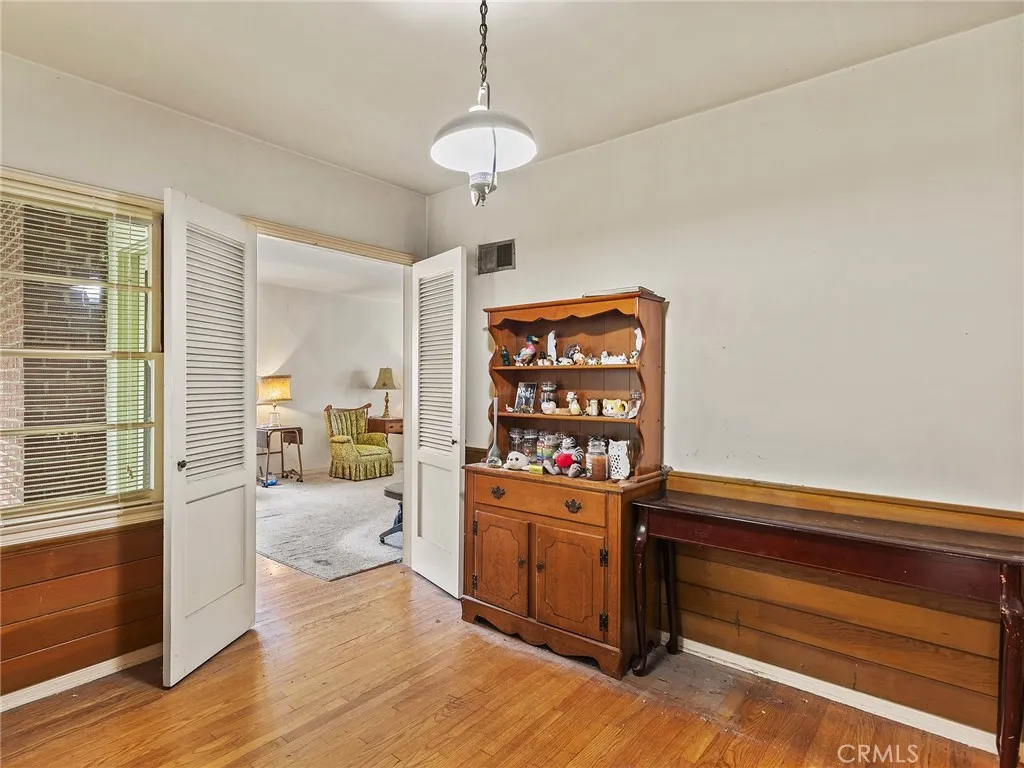 441 Dartmouth Road, Burbank, California 91504 home-pic-13
