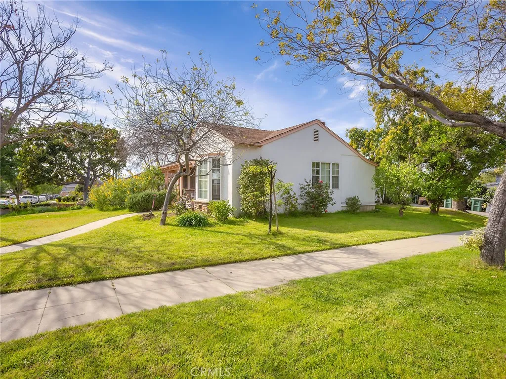 441 Dartmouth Road, Burbank, California 91504 home-pic-6