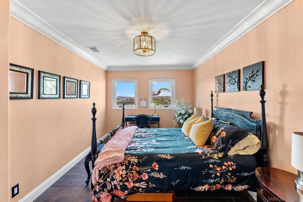 4136 Palisades Road, San Diego, California 92116 home-pic-41