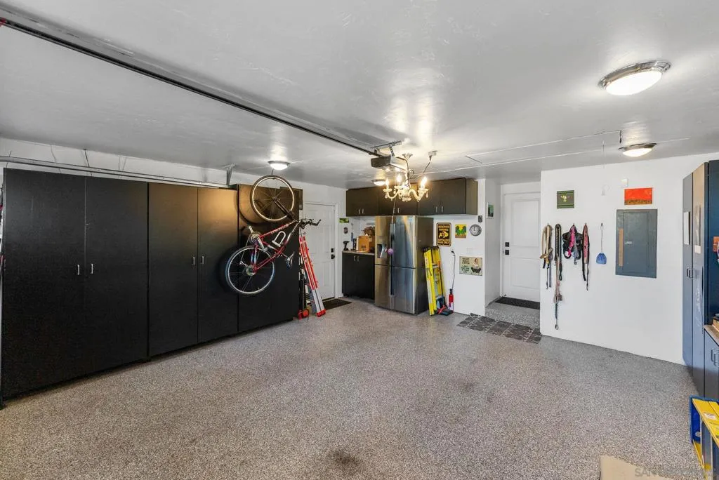 4136 Palisades Road, San Diego, California 92116 home-pic-65