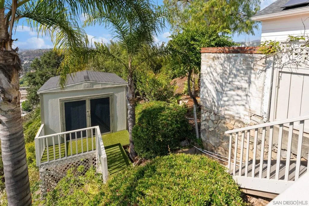 4136 Palisades Road, San Diego, California 92116 home-pic-50