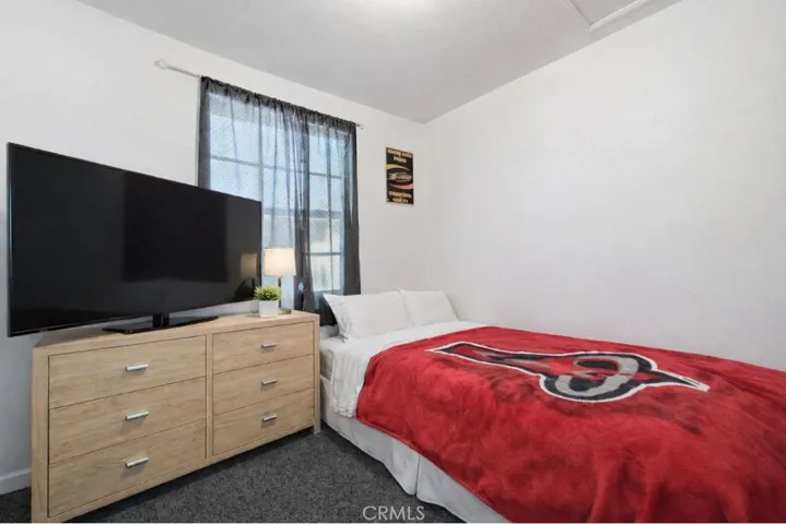 117.5 E Sycamore St: Bedroom 3